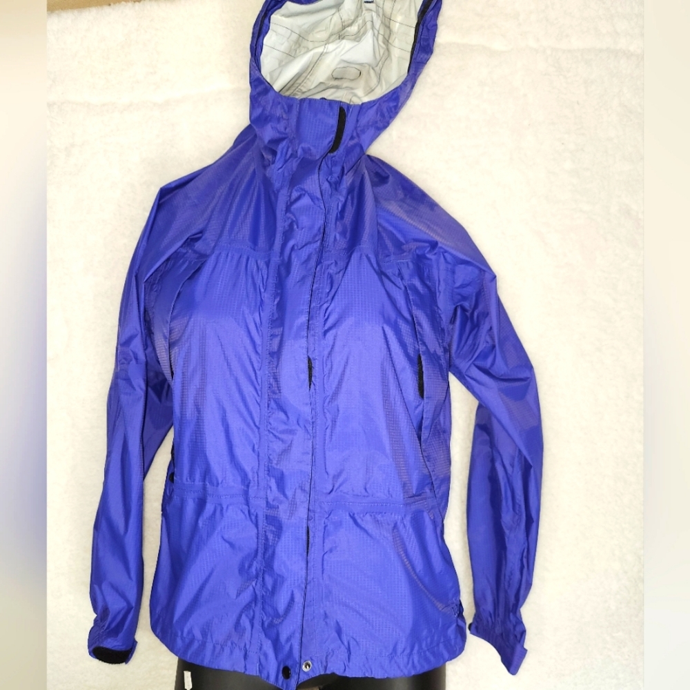 EUC LL BEAN Women's Windbreaker in blue size small